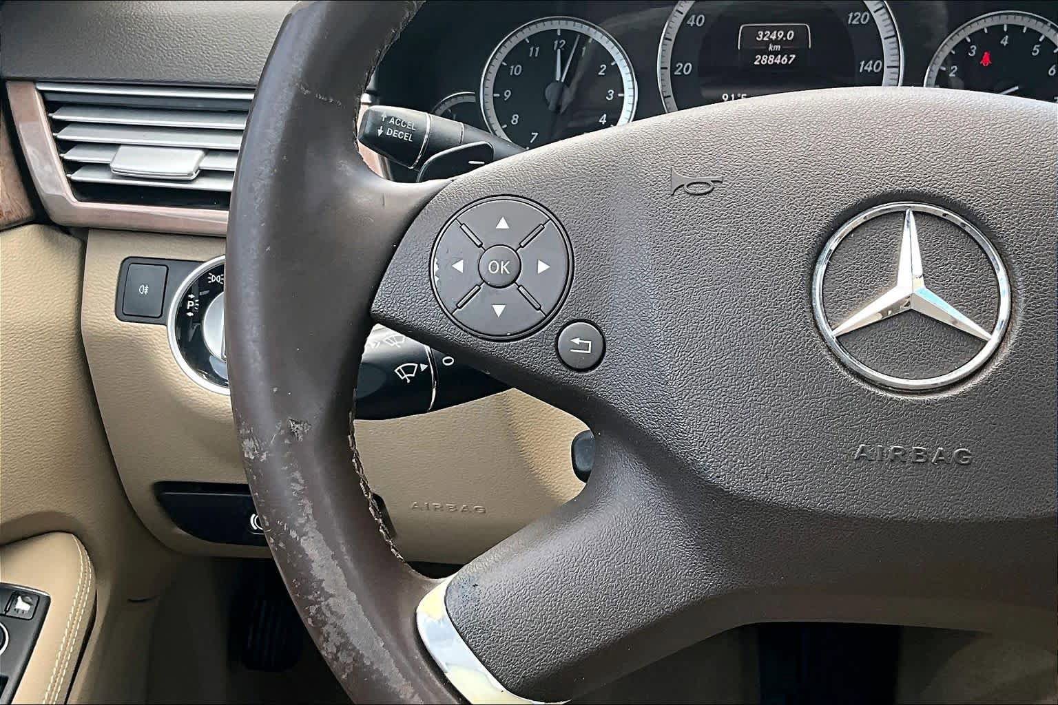 Used 2013 Mercedes-Benz E 350 Sedan image 20