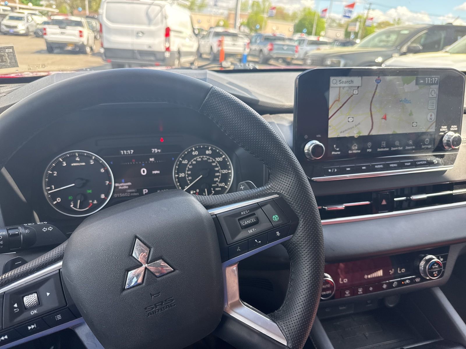 Used 2024 Mitsubishi Outlander SE image 9