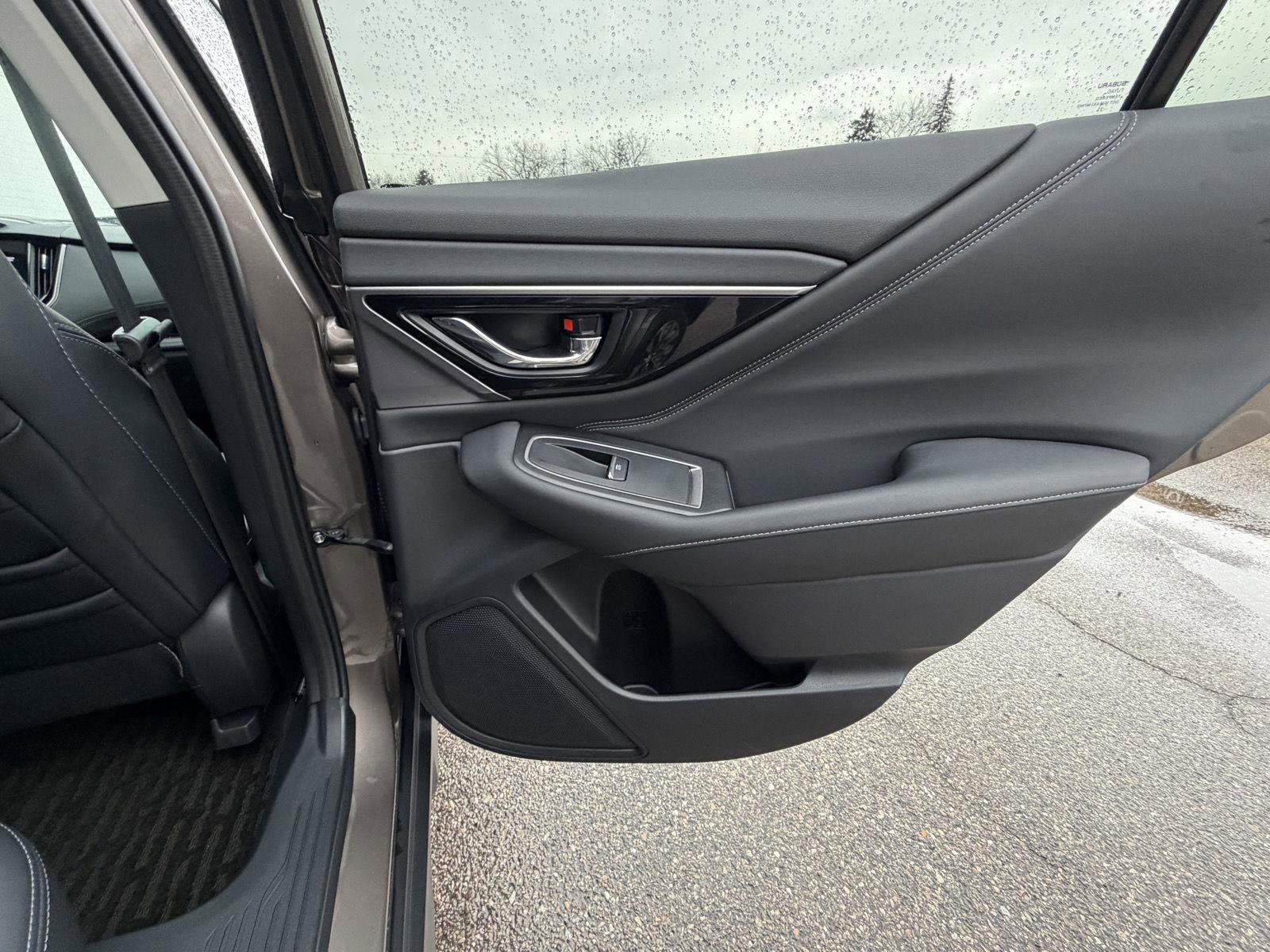 Used 2024 Subaru Outback Limited image 30