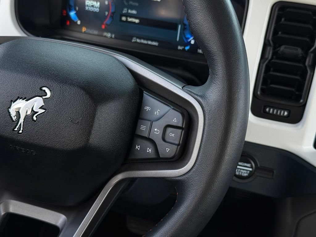 Certified 2025 Ford Bronco Heritage Edition AWD/4WD image 9