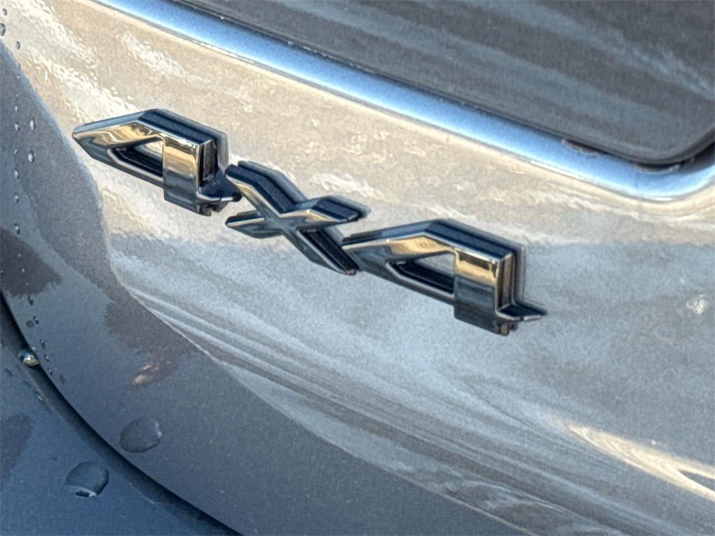 New 2025 Jeep Grand Cherokee Limited w/ Trailer Tow Package image 8