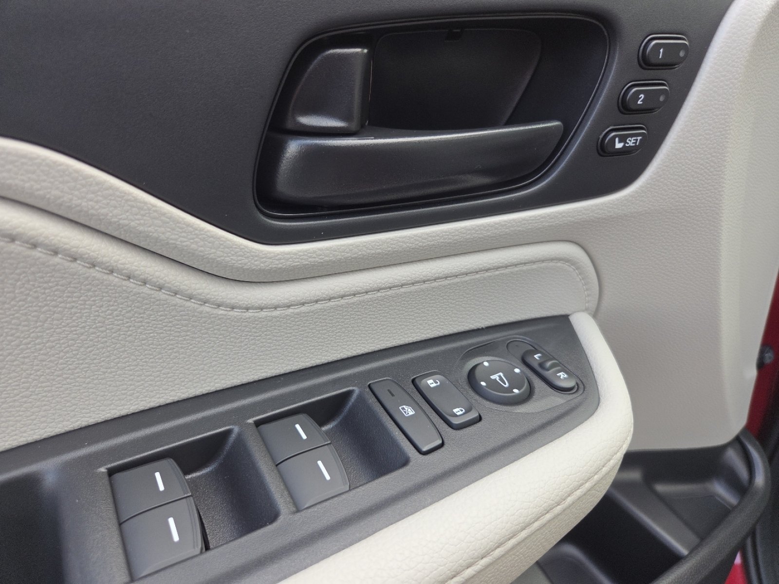 Certified 2026 Honda Odyssey EX-L image 33