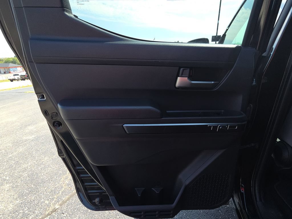 Used 2025 Toyota Tacoma TRD Off-Road AWD/4WD image 28