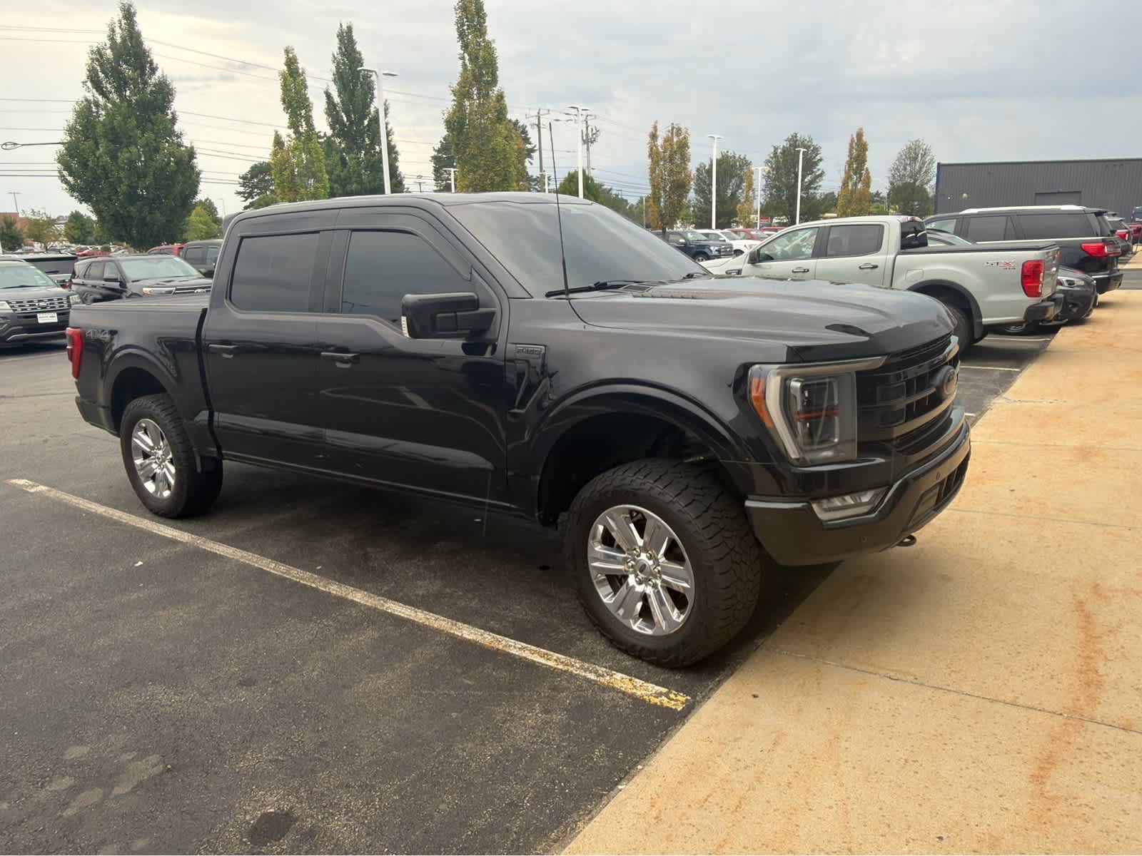 Used 2023 Ford F150 Lariat w/ Equipment Group 502A High AWD/4WD image 6
