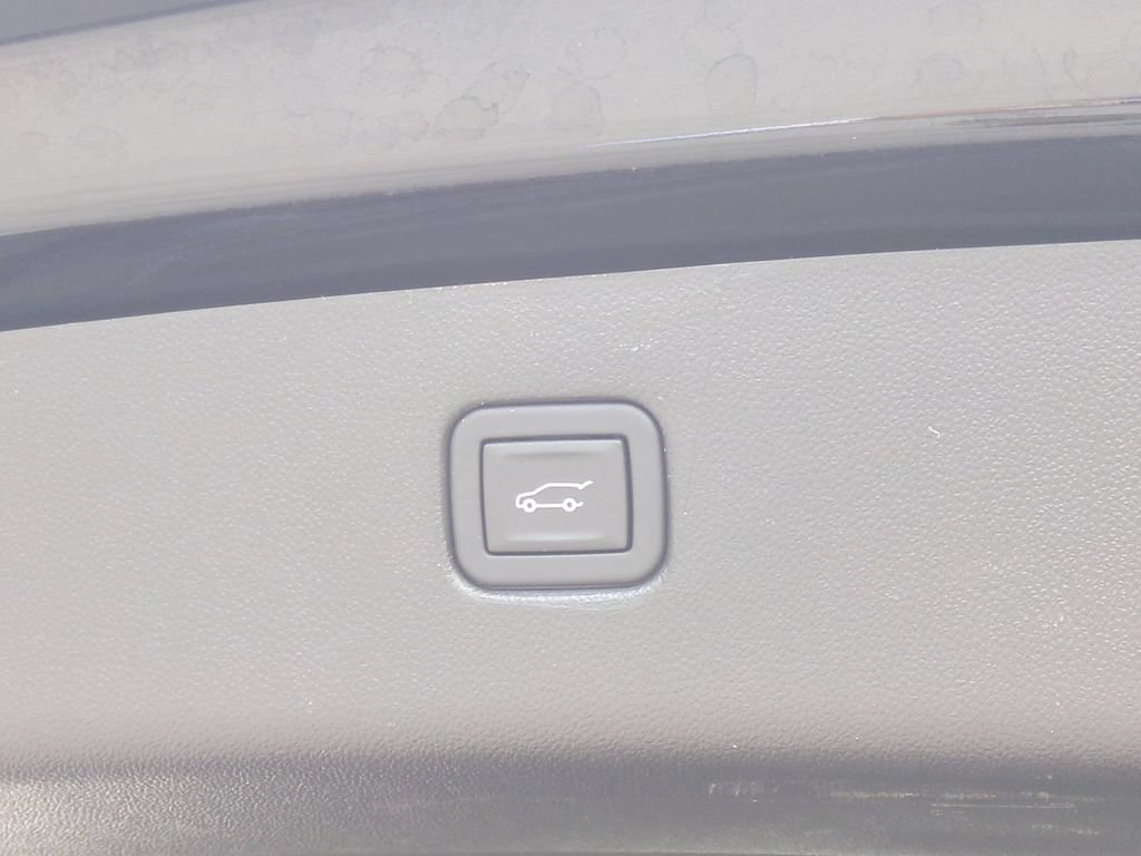 Used 2023 Chevrolet Blazer RS FWD image 15