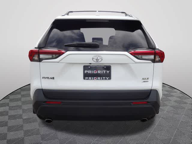 Used 2024 Toyota RAV4 XLE w/ Convenience Package AWD/4WD image 3