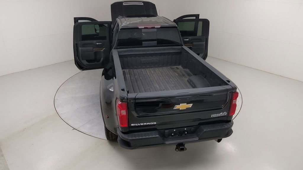 Used 2022 Chevrolet Silverado 3500 High Country image 55