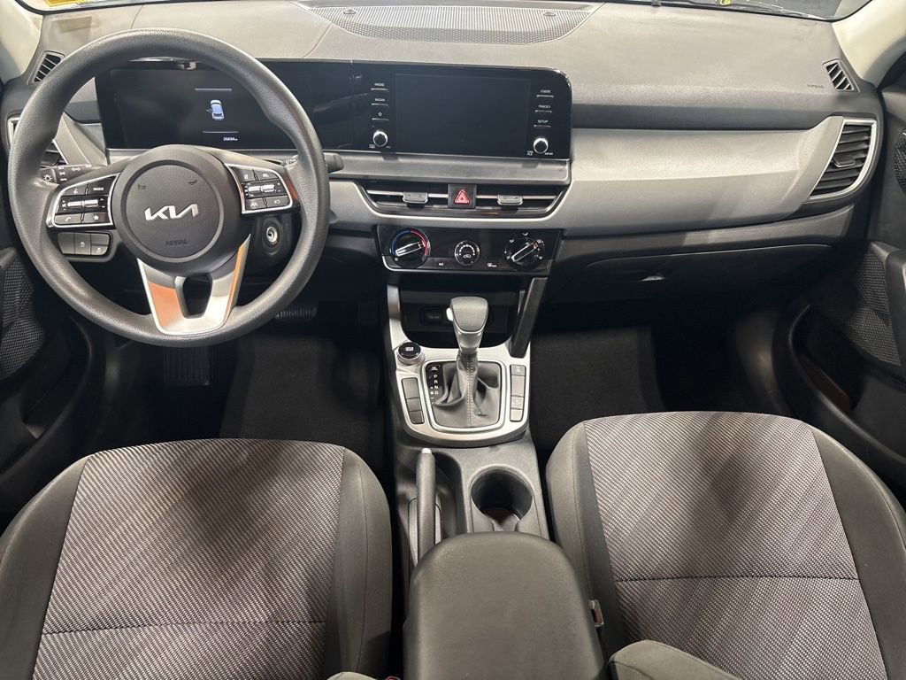 Certified 2024 Kia Seltos LX image 14