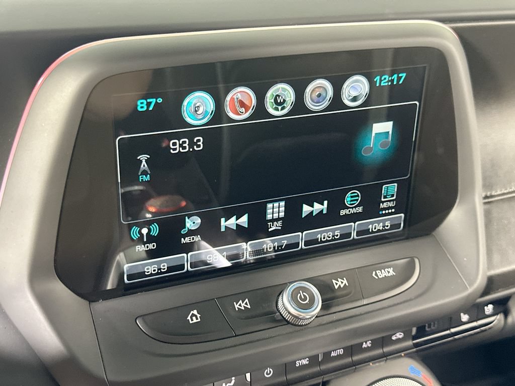 Used 2018 Chevrolet Camaro SS RWD image 28
