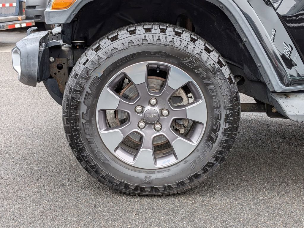 Certified 2018 Jeep Wrangler Unlimited Sahara image 27