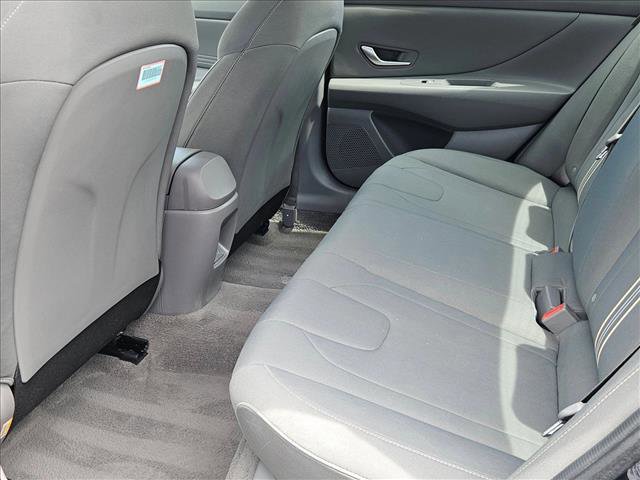 Used 2025 Hyundai Elantra Sport FWD image 24