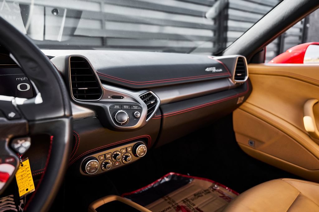 Used 2012 Ferrari 458 Spider RWD image 60