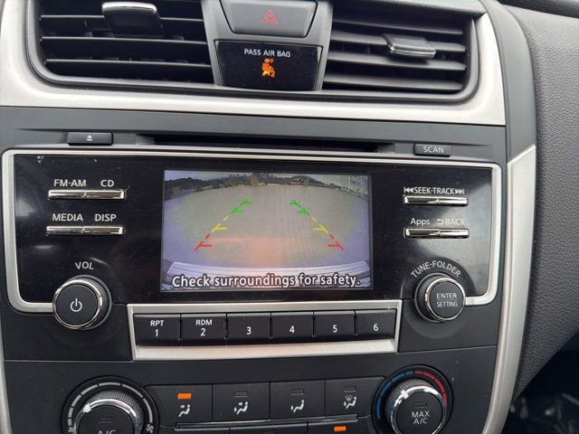 Used 2016 Nissan Altima 2.5 SR w/ Interior Lighting Package FWD image 17