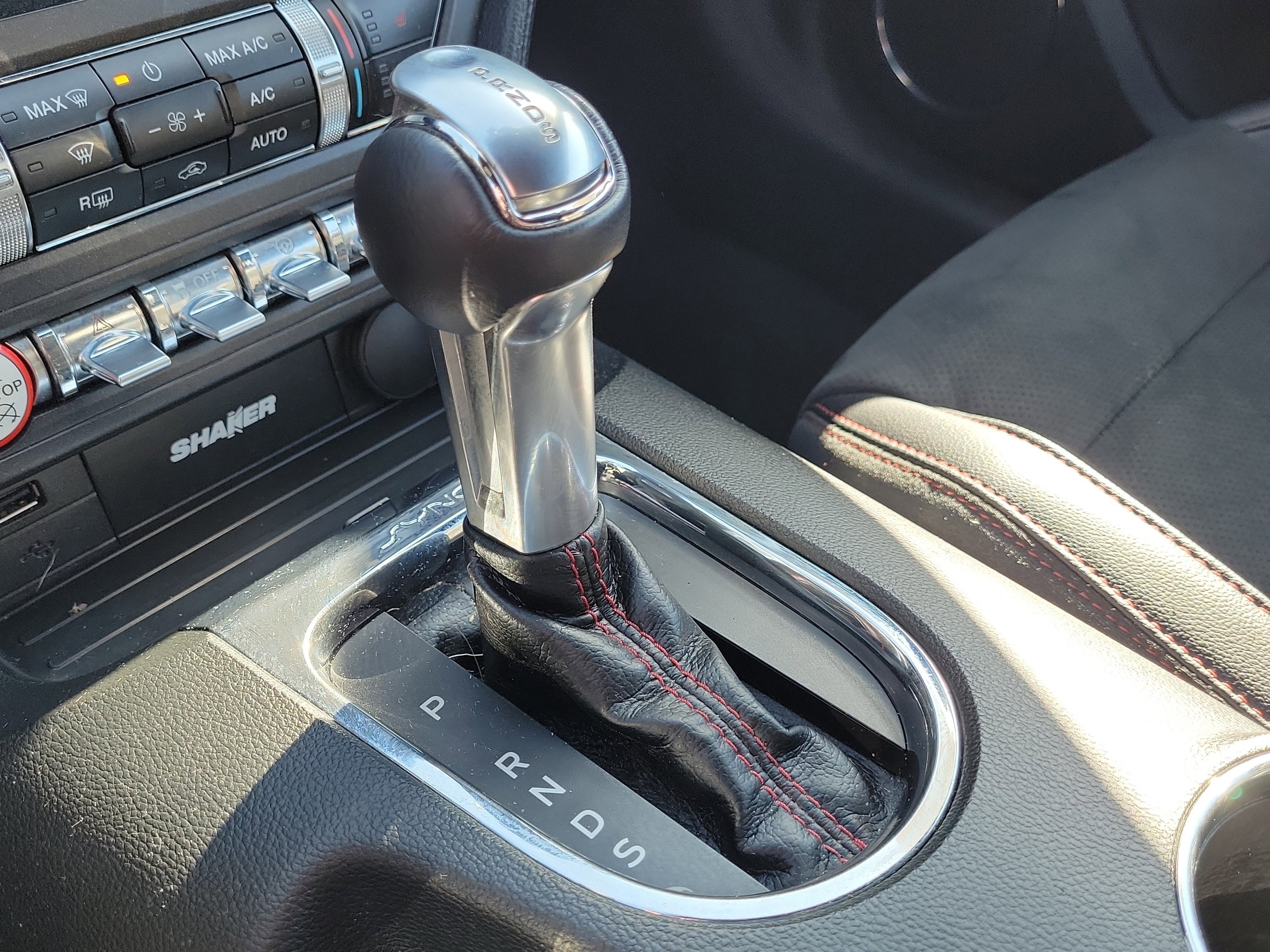 Used 2017 Ford Mustang GT Premium image 31