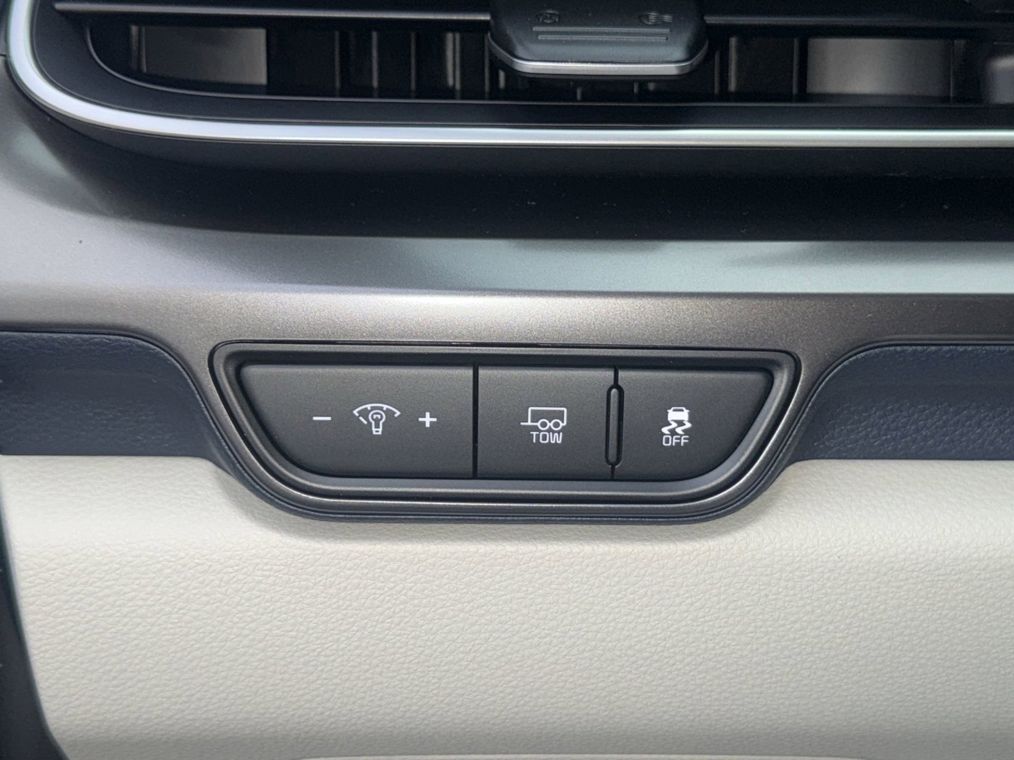 New 2026 Kia Carnival SX w/ SX Dark Edition Package FWD image 22