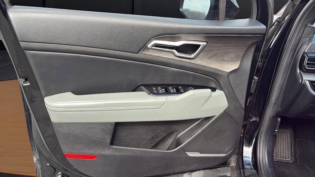Used 2023 Kia Sportage X-Line w/ X-Line Premium Package image 17