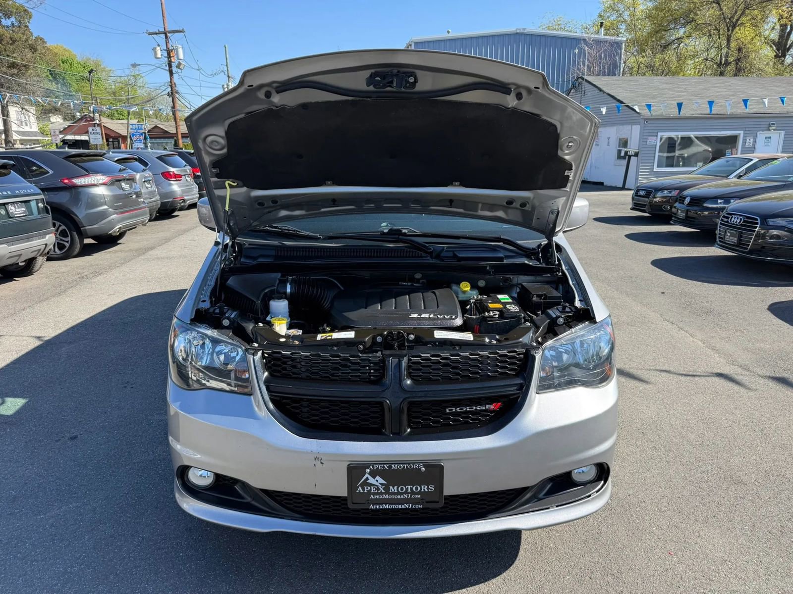 Used 2015 Dodge Grand Caravan SXT FWD image 59