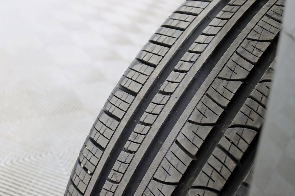 Used 2018 Porsche Macan image 32