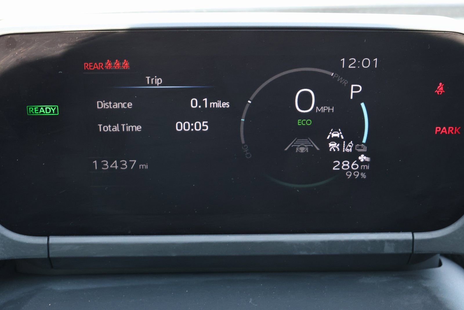 Used 2024 Toyota bZ4X XLE w/ Weather Package image 19