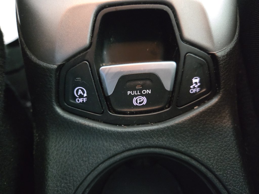 Used 2018 Jeep Compass Latitude AWD/4WD image 37