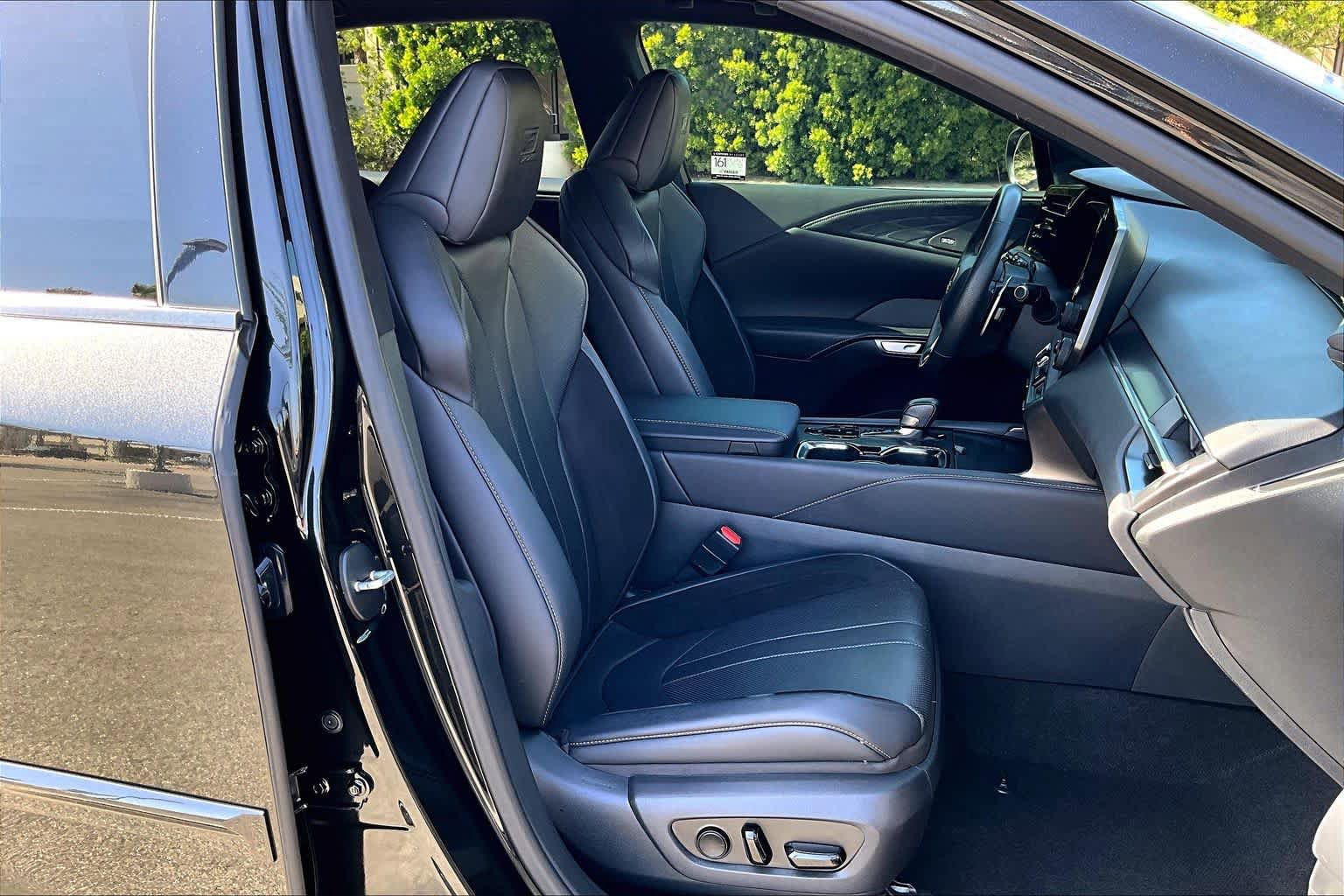 Used 2023 Lexus RX 500h F Sport w/ Accessory Package (2T) image 8