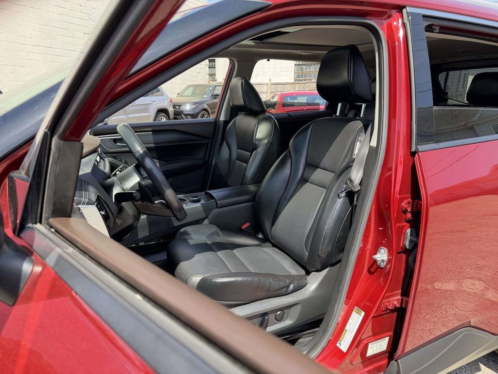 Used 2021 Nissan Rogue SV w/ Premium Package image 25