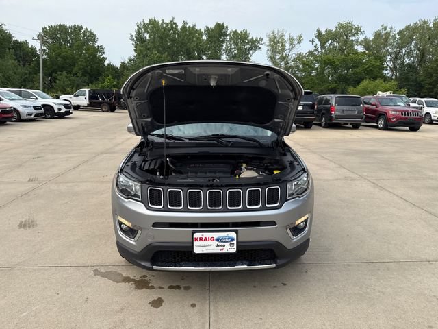 Used 2017 Jeep Compass Limited AWD/4WD image 11