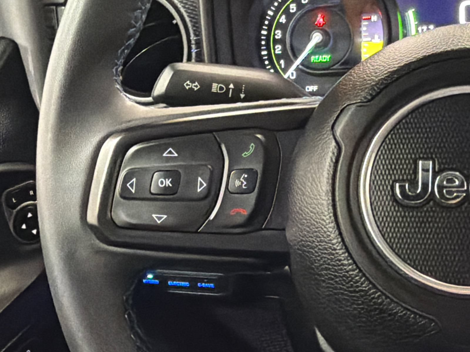 Used 2024 Jeep Wrangler Unlimited Rubicon 4xe AWD/4WD image 21