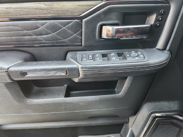 Used 2025 RAM 3500 Limited AWD/4WD image 21
