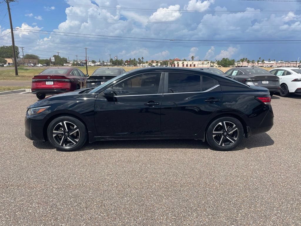 Used 2024 Nissan Sentra SV FWD image 4