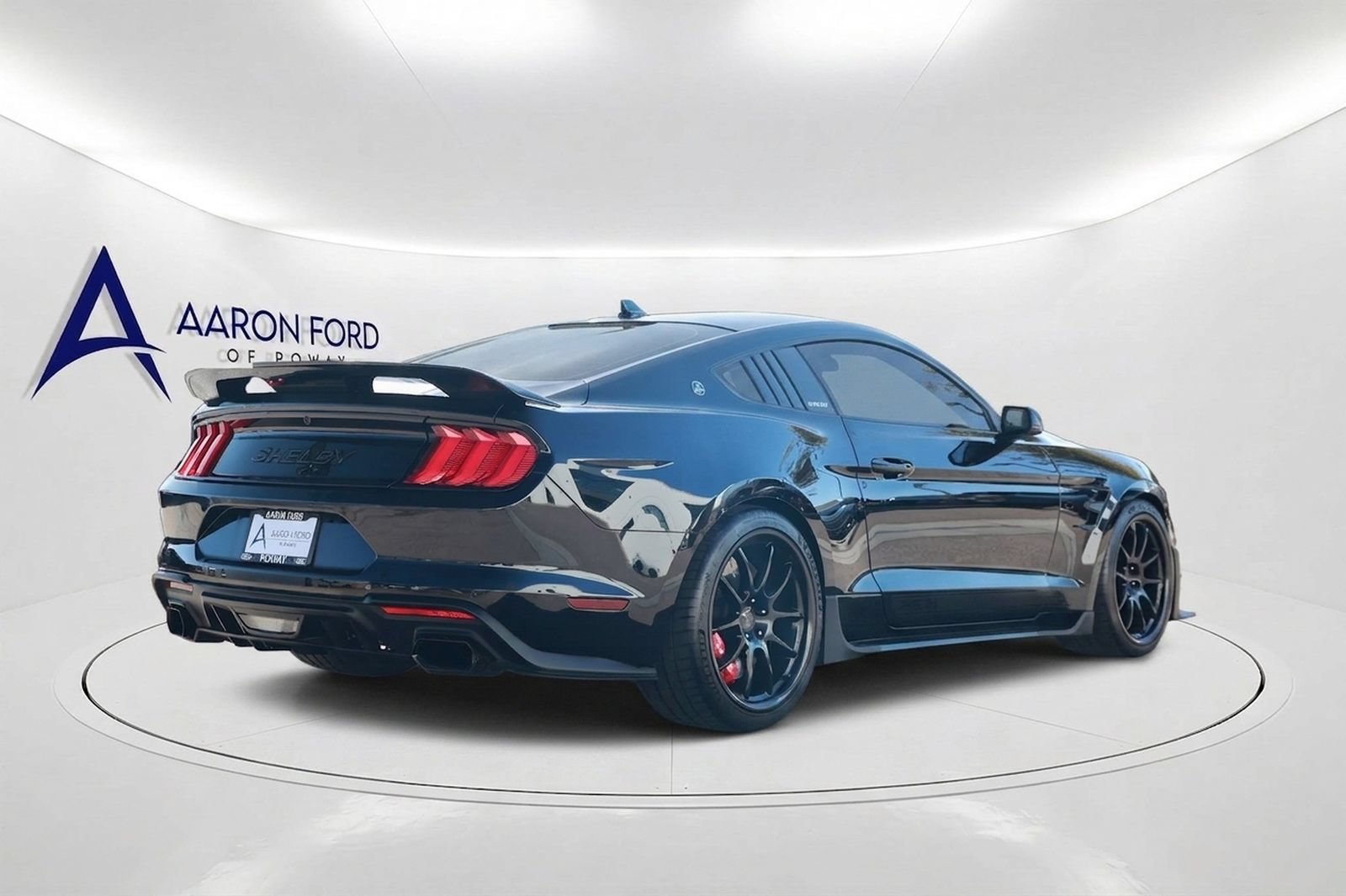 Used 2021 Ford Mustang GT Premium w/ GT Performance Package RWD image 4