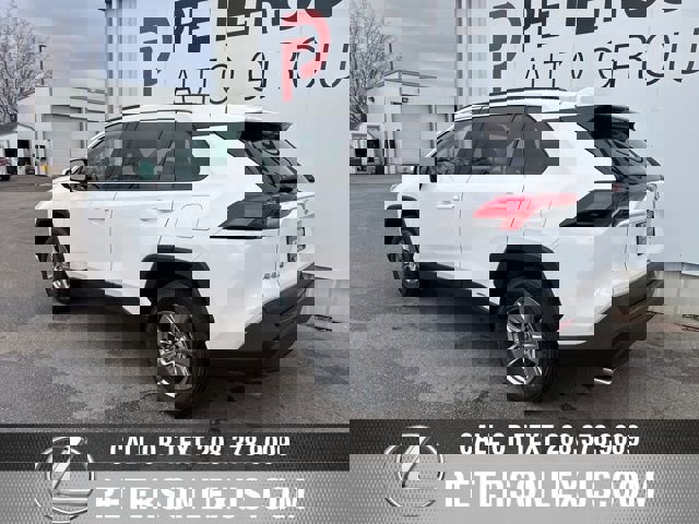 Used 2025 Toyota RAV4 XLE image 5