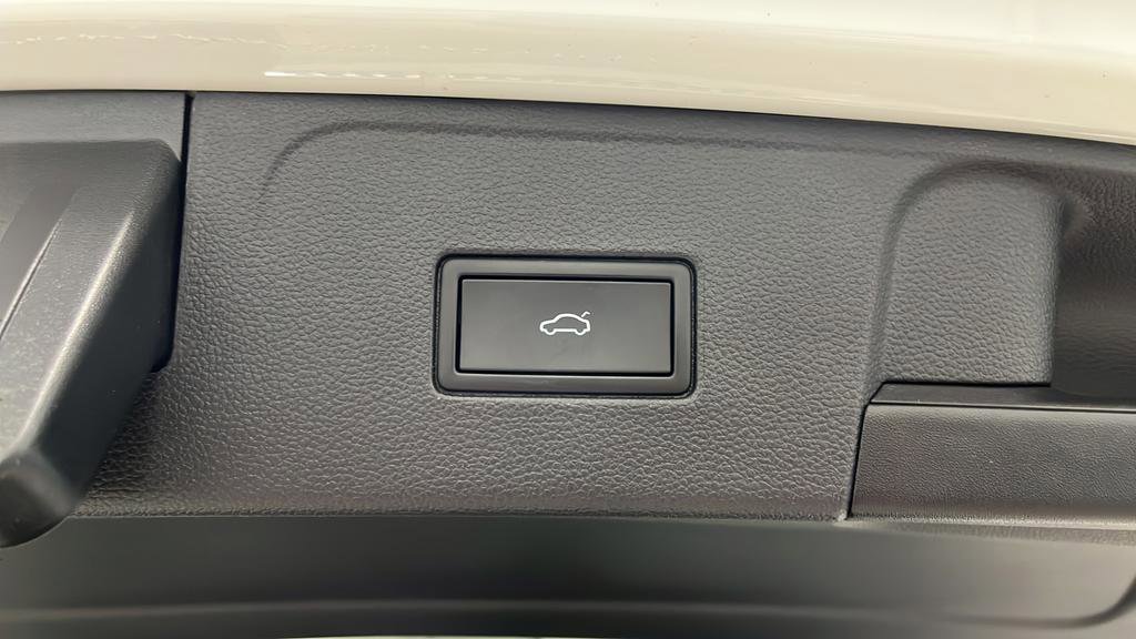 Used 2022 Volkswagen Atlas SEL Premium AWD/4WD image 31