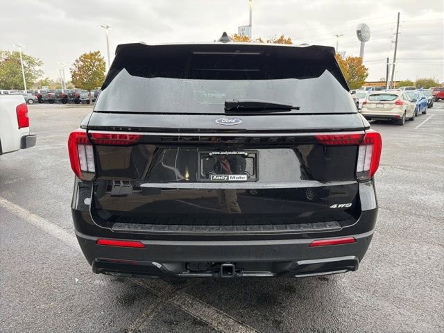 Used 2025 Ford Explorer ST-Line image 9
