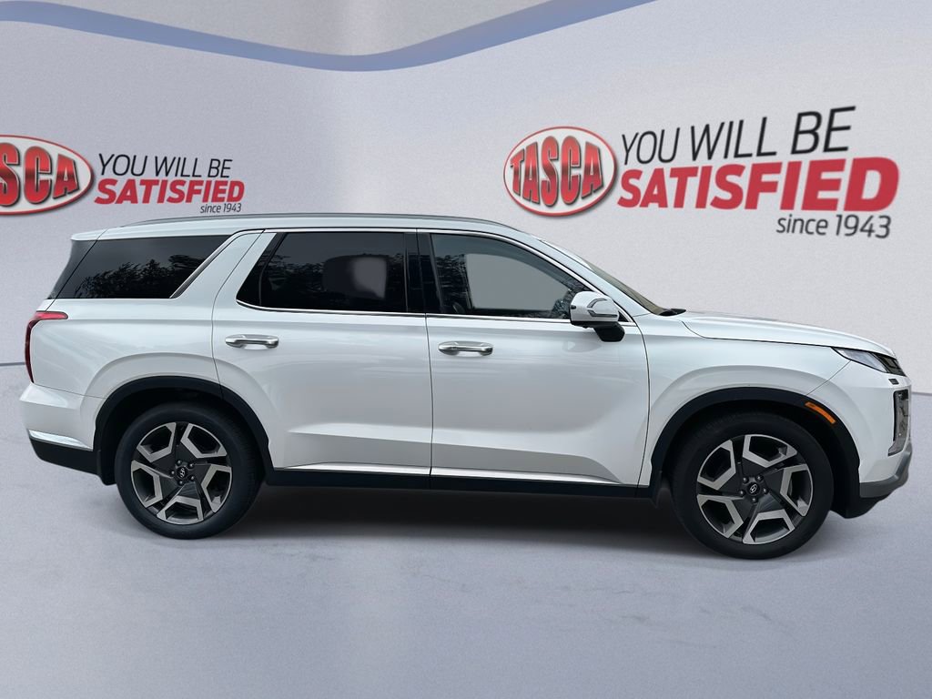 Used 2024 Hyundai Palisade Limited AWD/4WD image 2