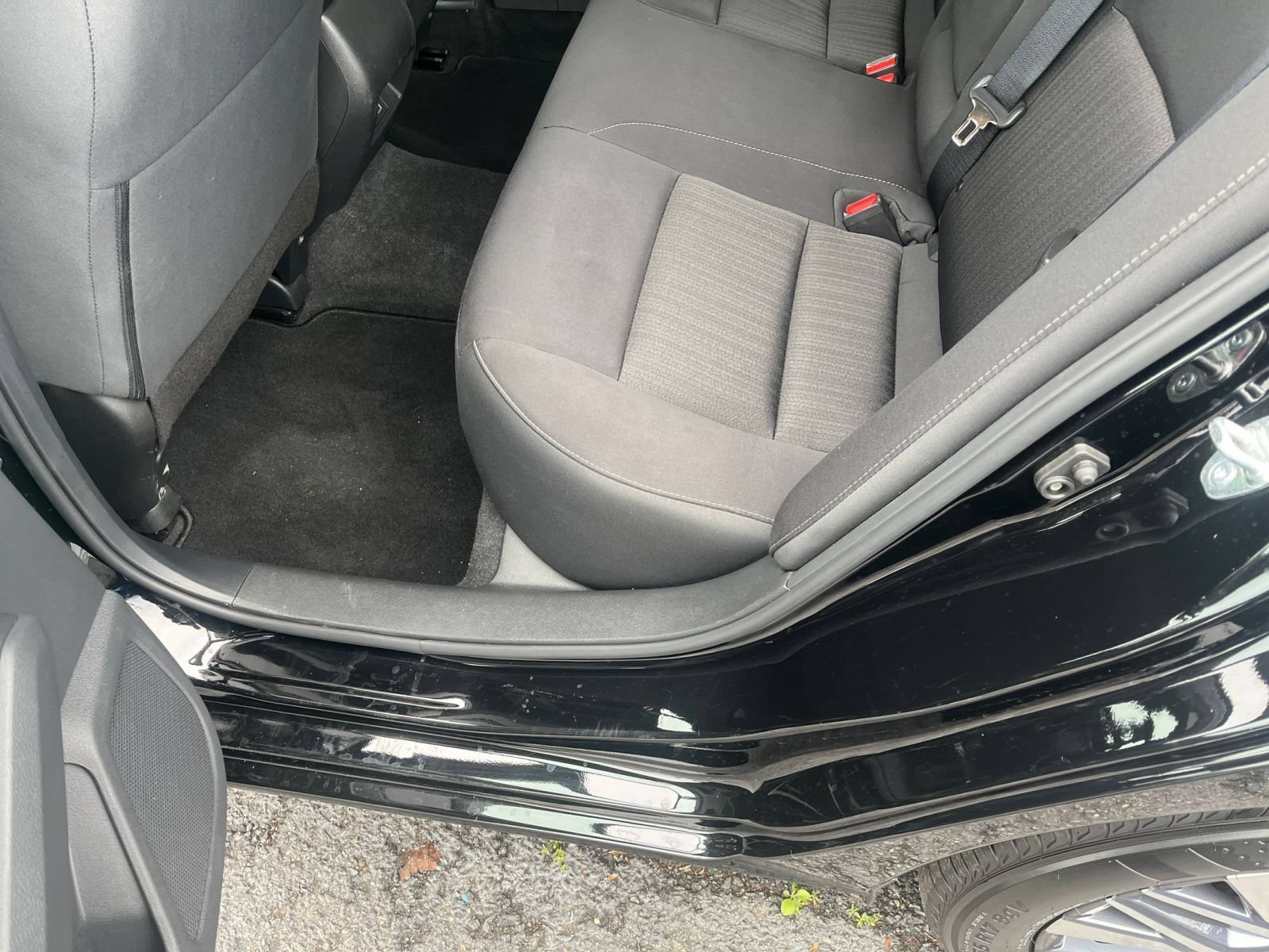 Used 2025 Nissan Altima 2.5 SV FWD image 25