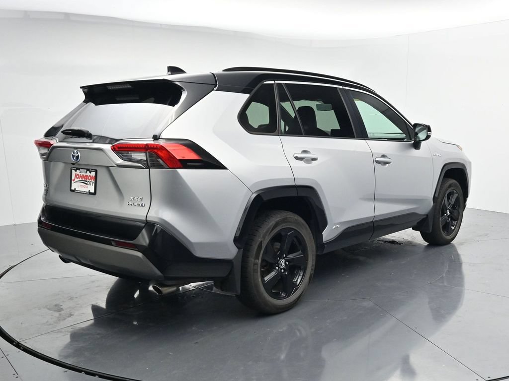 Used 2021 Toyota RAV4 XSE AWD/4WD image 7