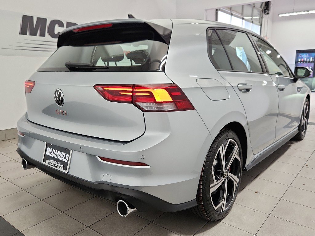 New 2026 Volkswagen GTI SE FWD image 4