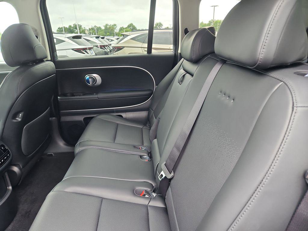 New 2026 Hyundai Ioniq 9 SEL image 18