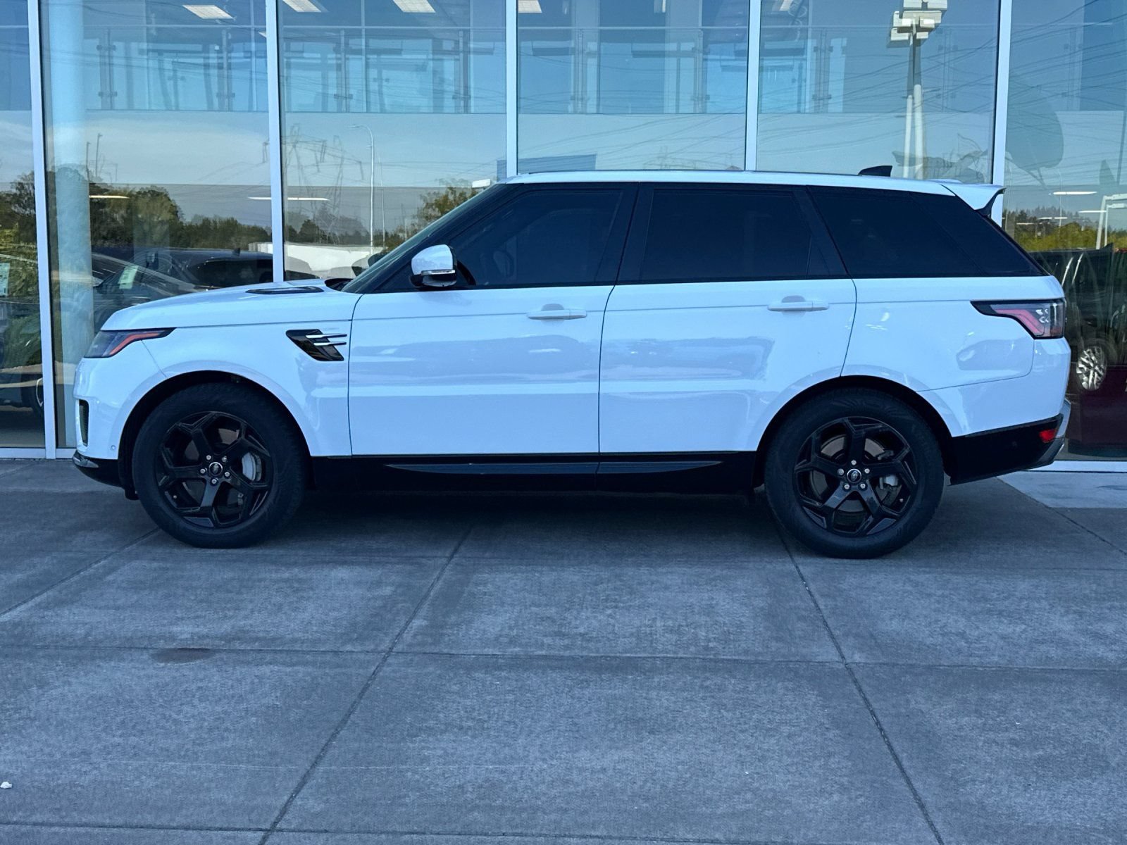 Used 2020 Land Rover Range Rover Sport HSE AWD/4WD image 6