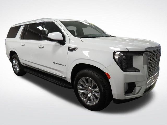 Used 2024 GMC Yukon XL Denali image 8