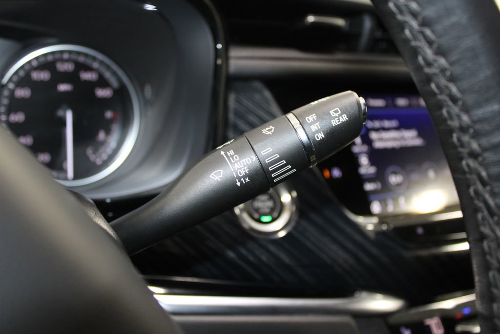 Used 2024 Cadillac XT6 Premium Luxury image 43