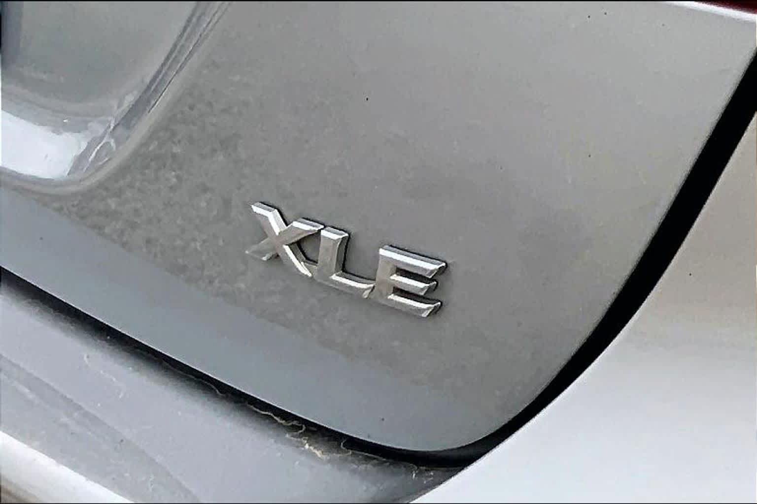 Used 2023 Toyota Camry XLE FWD image 30