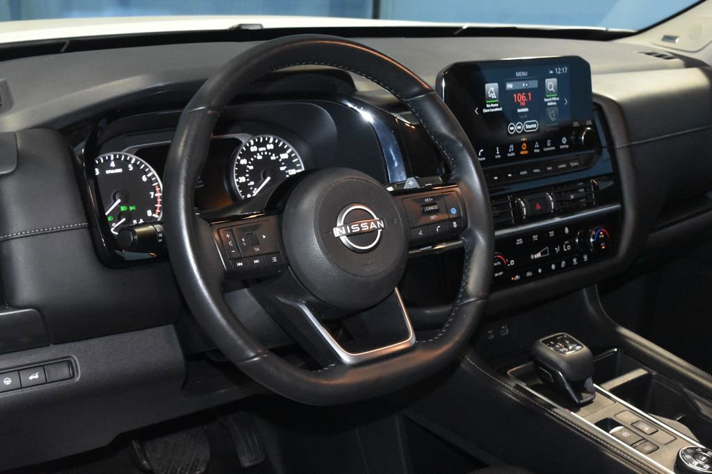 Certified 2023 Nissan Pathfinder SL w/ SL Premium Package AWD/4WD image 2