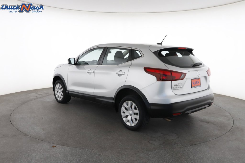 Used 2018 Nissan Rogue Sport S FWD image 9