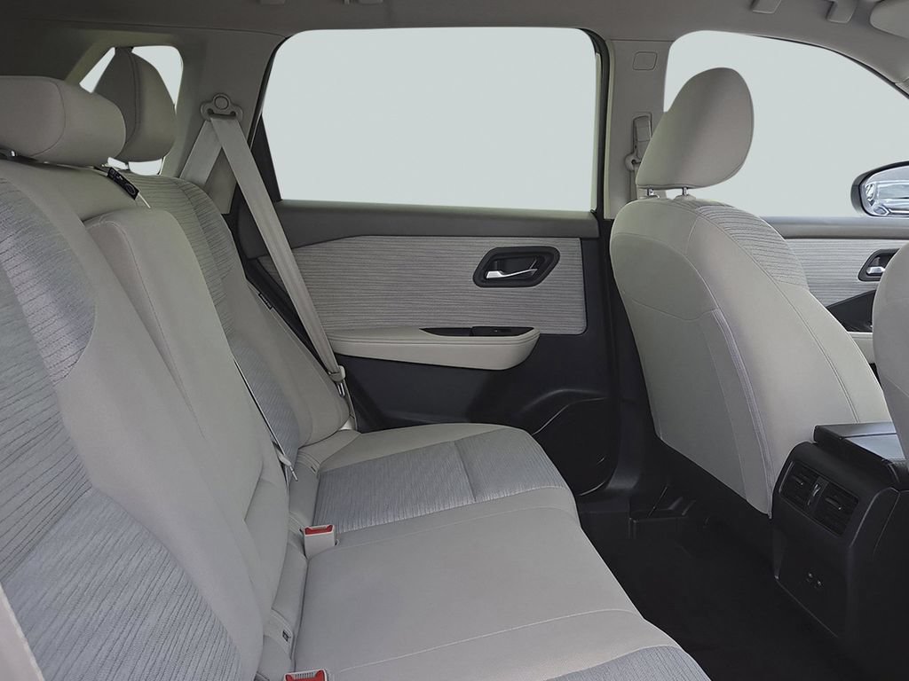 Used 2023 Nissan Rogue SV FWD image 29