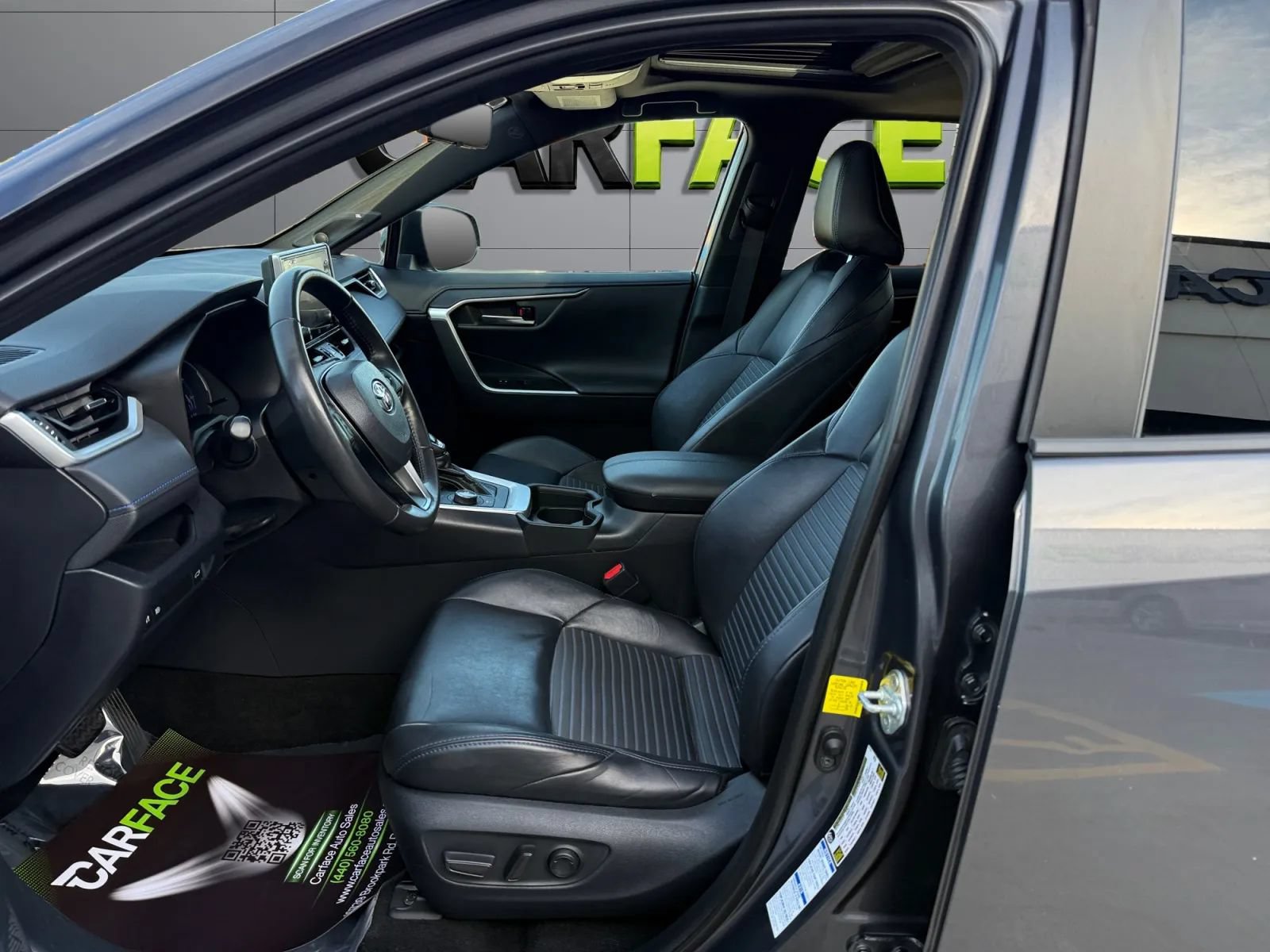 Used 2019 Toyota RAV4 XSE w/ Carpet Mat Package AWD/4WD image 16