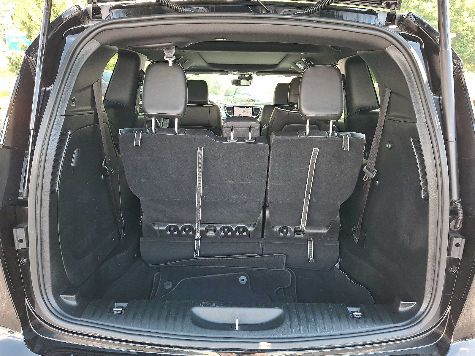 Used 2025 Chrysler Pacifica Limited FWD image 29