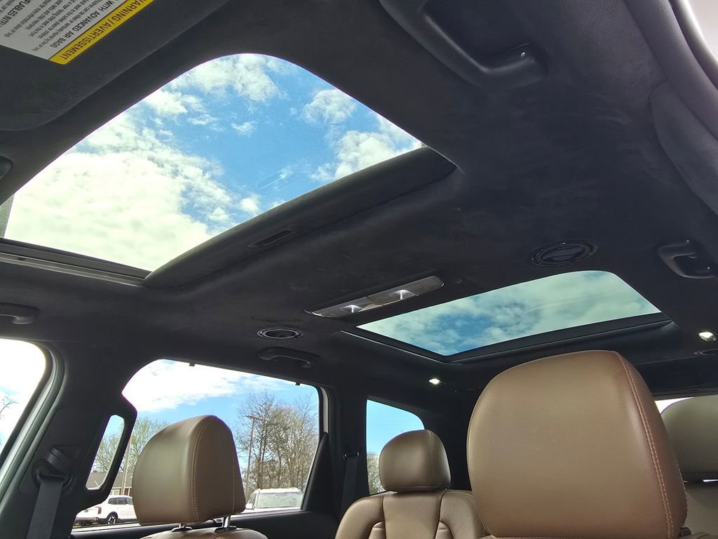 Certified 2022 Kia Telluride SX w/ SX Prestige Package image 15