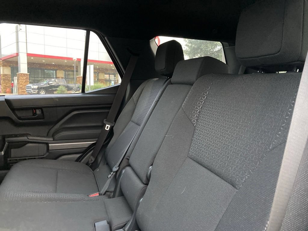 Certified 2025 Toyota 4Runner SR5 AWD/4WD image 10